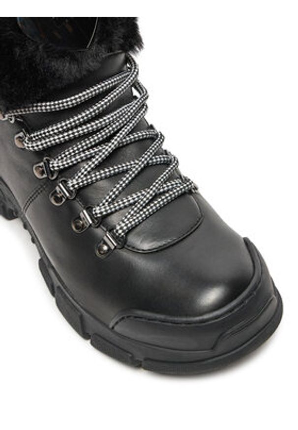 Love Moschino - LOVE MOSCHINO Trzewiki JA15484G0LIAS00A Czarny. Kolor: czarny. Materiał: skóra