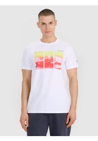 4f - 4F T-shirt regular z nadrukiem męski - biały S. Okazja: na co dzień. Kolor: biały. Materiał: bawełna, jersey, materiał. Długość rękawa: krótki rękaw. Długość: krótkie. Wzór: nadruk. Styl: sportowy, klasyczny, casual