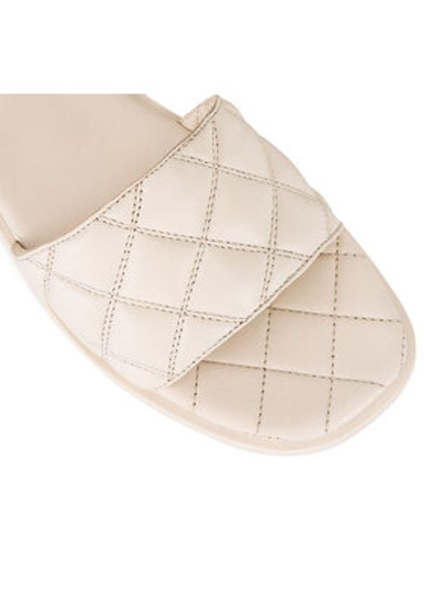 Badura Klapki HAPPY-08W3-086 Écru. Materiał: skóra