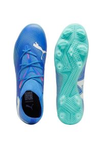 Buty piłkarskie Puma Future 7 Match FG/AG 107931 01 niebieskie. Kolor: niebieski. Materiał: materiał, syntetyk. Szerokość cholewki: normalna. Sport: piłka nożna