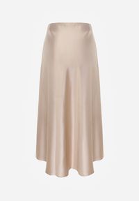 Born2be - Beżowa Rozkloszowana Midi Spódnica Satynowa Zapinana na Suwak z Gumką w Pasie Williwarne. Okazja: na co dzień, do pracy, na spotkanie biznesowe. Kolor: beżowy. Materiał: satyna. Styl: casual, biznesowy #6