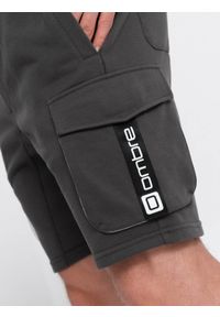 Ombre Clothing - Spodenki męskie z kieszeniami cargo - ciemnoszare V2. Kolor: szary. Materiał: dresówka, materiał, poliester, bawełna. Długość: krótkie #4
