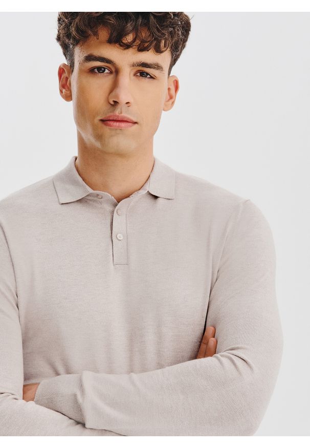 Pako Lorente - Sweter polo w kolorze beżowym. Okazja: na co dzień. Typ kołnierza: polo. Kolor: beżowy. Materiał: wiskoza, poliamid. Sezon: jesień. Styl: casual