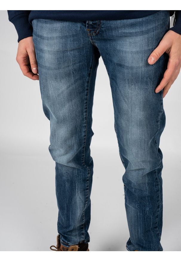 John Richmond Jeansy "Sid" | RMA22268JE | Mężczyzna | Niebieski. Okazja: na co dzień. Kolor: niebieski. Wzór: nadruk, aplikacja. Styl: casual