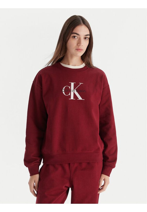 Calvin Klein Jeans Bluza Monologo LV047B234G Bordowy Relaxed Fit. Kolor: czerwony. Materiał: bawełna