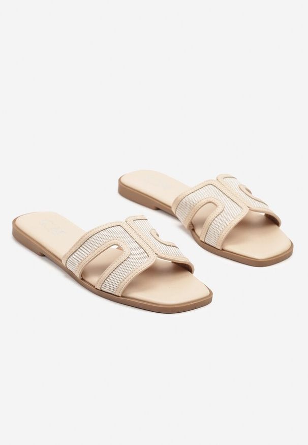Renee - Beżowe Klapki Zdobione Tweedem i Wycięciami Forria. Okazja: na co dzień. Kolor: beżowy. Materiał: jeans. Wzór: aplikacja. Sezon: lato. Styl: elegancki, casual