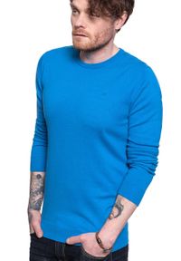 Wrangler - MĘSKI SWETER WRANGLER CREW KNIT DIRECTOIRE BLUE W8A0PDXKL. Kolor: niebieski