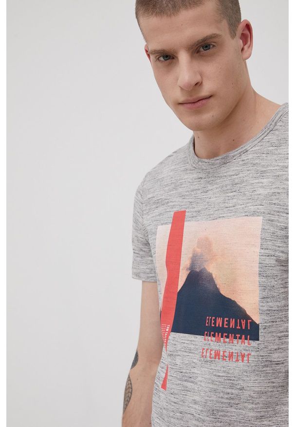 Tom Tailor T-shirt męski kolor szary wzorzysty. Okazja: na co dzień. Kolor: szary. Materiał: bawełna. Wzór: nadruk. Styl: casual