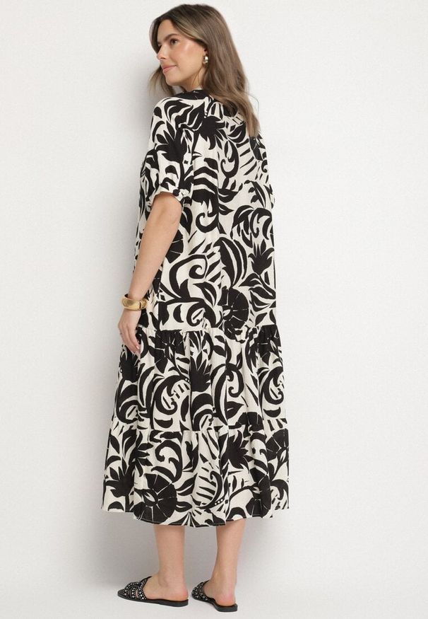 Born2be - Czarna Wiskozowa Rozkloszowana Sukienka z Falbaną Filindania. Okazja: na co dzień. Kolor: czarny. Materiał: wiskoza. Styl: casual, elegancki