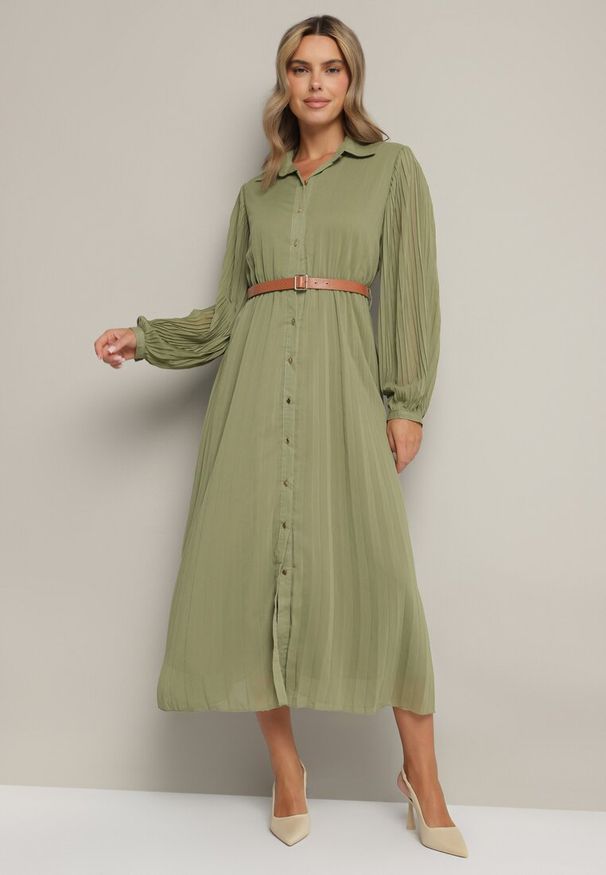 Born2be - Zielona Plisowana Sukienka o Koszulowym Kroju z Dodatkowym Paskiem Mialessa. Okazja: na co dzień. Kolor: zielony. Materiał: materiał. Typ sukienki: koszulowe. Styl: casual, elegancki, klasyczny