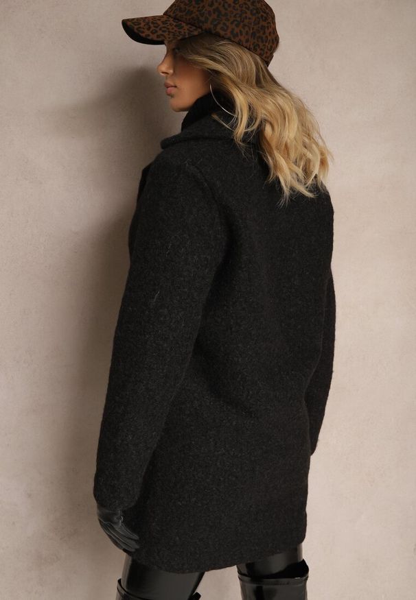 Renee - Czarny Dwurzędowy Płaszcz Boucle z Kieszeniami Enathea. Okazja: do pracy, na co dzień. Kolor: czarny. Materiał: jeans. Długość rękawa: długi rękaw. Długość: długie. Styl: klasyczny, casual