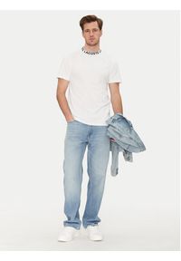Lacoste T-Shirt TH9582 Biały Regular Fit. Kolor: biały. Materiał: bawełna, syntetyk