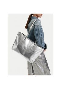 Torebka Guess Jeans. Kolor: srebrny #1