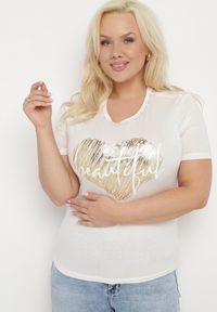 Born2be - Biały T-shirt z Bawełny Ozdobiony Metalicznym Nadrukiem i Cyrkoniami przy Dekolcie Zanesti. Okazja: na co dzień. Kolor: biały. Materiał: bawełna. Wzór: aplikacja, nadruk. Styl: casual, elegancki