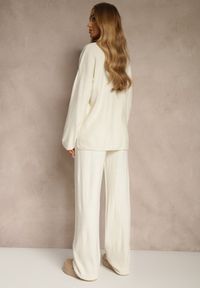 Renee - Biały Komplet Oversize z Dzianiny z Wełną Sweter i Szerokie Spodnie Alenria. Kolor: biały. Materiał: dzianina, wełna #4
