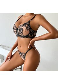 Intica - Komplet bielizny koronkowej z haftem na specjalne okazje Levica. Kolor: czarny. Materiał: koronka. Wzór: haft #2