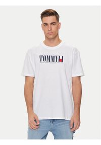 Tommy Jeans T-Shirt DNA Flag DM0DM18533 Biały Regular Fit. Kolor: biały. Materiał: bawełna #1