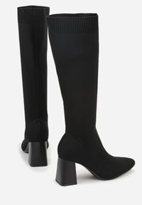 Renee - Czarne Skarpetkowe Kozaki VICES na Słupkowym Obcasie Ralles. Kolor: czarny. Materiał: jeans. Sezon: jesień. Obcas: na obcasie. Styl: elegancki. Wysokość obcasa: średni #5