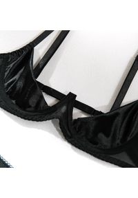 Intica - Komplet koronkowej bielizny na romantyczne chwile Samuela. Kolor: różowy. Materiał: koronka. Wzór: paski #7