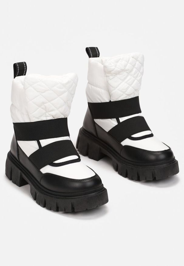 Born2be - Czarno-Białe Śniegowce Wsuwane Pikowane Florine. Okazja: na co dzień. Zapięcie: bez zapięcia. Kolor: czarny. Materiał: jeans, wełna. Sezon: zima. Styl: casual