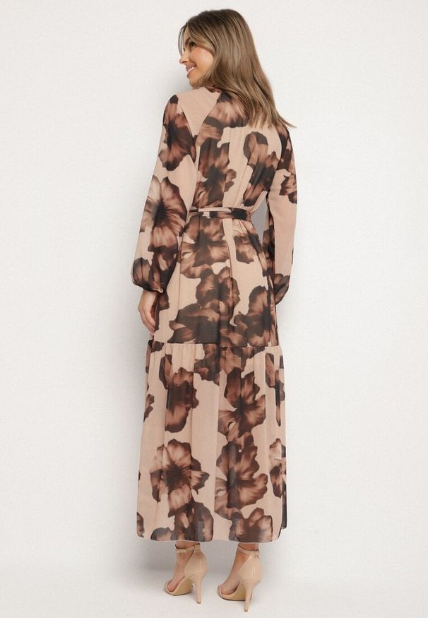 Born2be - Ciemnobeżowa Pudełkowa Sukienka w Kwiaty z Paskiem Nifle. Okazja: na co dzień. Kolor: beżowy. Materiał: skóra. Wzór: kwiaty. Styl: casual, elegancki
