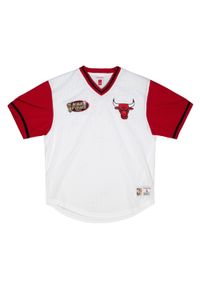 Mitchell & Ness - Dzianinowy dekolt w serek Chicago Bulls Fashion. Typ kołnierza: dekolt w serek. Kolor: biały. Materiał: dzianina. Sport: koszykówka #1