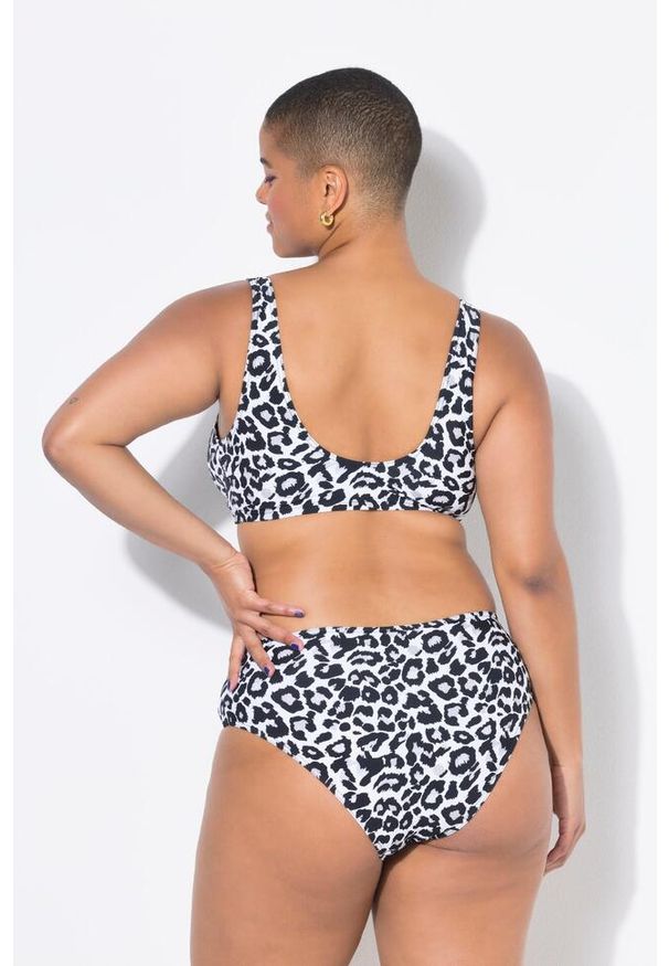 ULLA POPKEN - Damskie Figi od bikini wysoki stan wzór w panterkę. Stan: podwyższony. Kolekcja: plus size. Kolor: biały. Materiał: poliester, elastan, poliamid, materiał. Wzór: motyw zwierzęcy