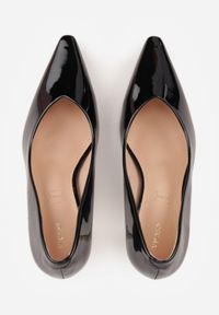 Renee - Czarne Szpilki VICES z Lakierowanym Połyskiem i Wkładką ze Skóry Naturalnej Sheilure. Kolor: czarny. Materiał: lakier, skóra. Obcas: na szpilce. Styl: elegancki. Wysokość obcasa: średni #3