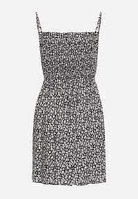 Born2be - Czarno-Biała Bawełniana Sukienka na Regulowanych Ramiączkach z Elastycznym Dekoltem Risetta. Kolor: czarny. Materiał: bawełna. Długość rękawa: na ramiączkach. Wzór: kwiaty. Sezon: wiosna, lato #6