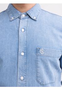 Big-Star - Koszula męska z imitacji jeansu niebieska Jason 147. Okazja: na co dzień. Kolor: niebieski. Materiał: jeans. Wzór: haft. Sezon: lato. Styl: klasyczny, casual #5