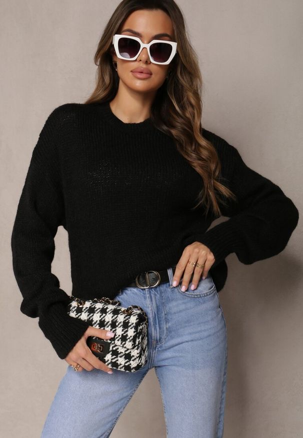 Renee - Czarny Sweter o Klasycznym Fasonie z Wełną i Ściągaczami Tuzza. Kolor: czarny. Materiał: wełna. Styl: klasyczny
