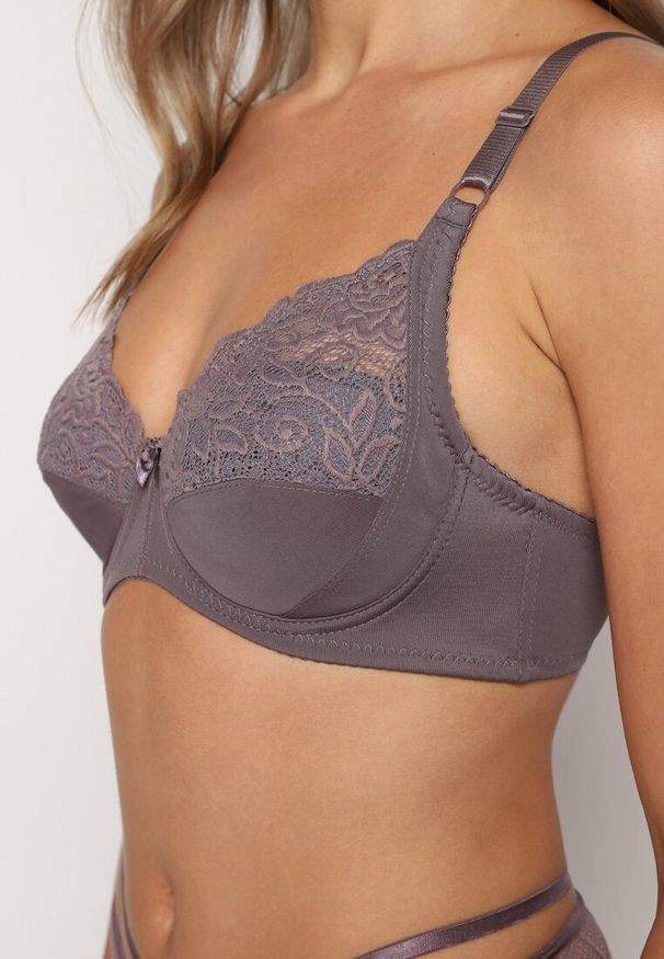 Born2be - Szary Biustonosz z Regulowanymi Ramiączkami Vikiirina. Kolor: szary. Materiał: satyna