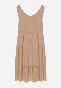 Born2be - Beżowa Sukienka a Rozkloszowana Sukienka na Ramiączkach z Falbanami Criselles. Okazja: na spacer, na plażę. Typ kołnierza: kołnierz z falbankami. Kolor: beżowy. Materiał: bawełna. Długość rękawa: na ramiączkach. Sezon: lato. Styl: elegancki #3