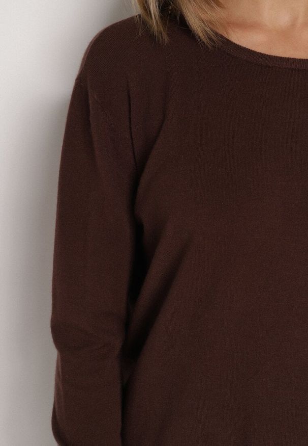 Born2be - Brązowy Sweter z Kaszmirem i Ozdobnymi Kieszeniami Sanarea. Okazja: na spacer, na co dzień. Kolor: brązowy. Materiał: kaszmir. Długość rękawa: długi rękaw. Długość: długie. Styl: klasyczny, casual, elegancki