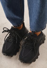 Born2be - Czarne Sneakersy z Zamszu na Grubej Podeszwie z Podwójnym Sznurowaniem Linoza. Okazja: na co dzień. Zapięcie: sznurówki. Kolor: czarny. Materiał: zamsz. Obcas: na platformie #2