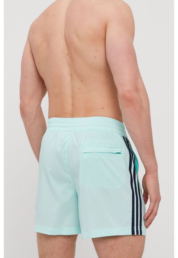 adidas Originals Szorty kąpielowe kolor turkusowy. Kolor: turkusowy. Materiał: poliester. Wzór: aplikacja