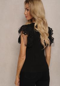 Renee - Czarny Top z Bawełny z Ozdobną Koronką Adexis. Kolor: czarny. Materiał: bawełna, koronka. Wzór: koronka. Sezon: lato, wiosna