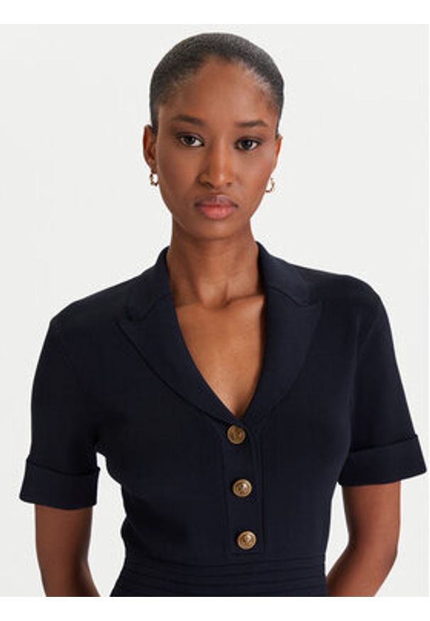 Guess Sukienka dzianinowa W5YK29 Z0130 Granatowy Slim Fit. Kolor: niebieski. Materiał: syntetyk