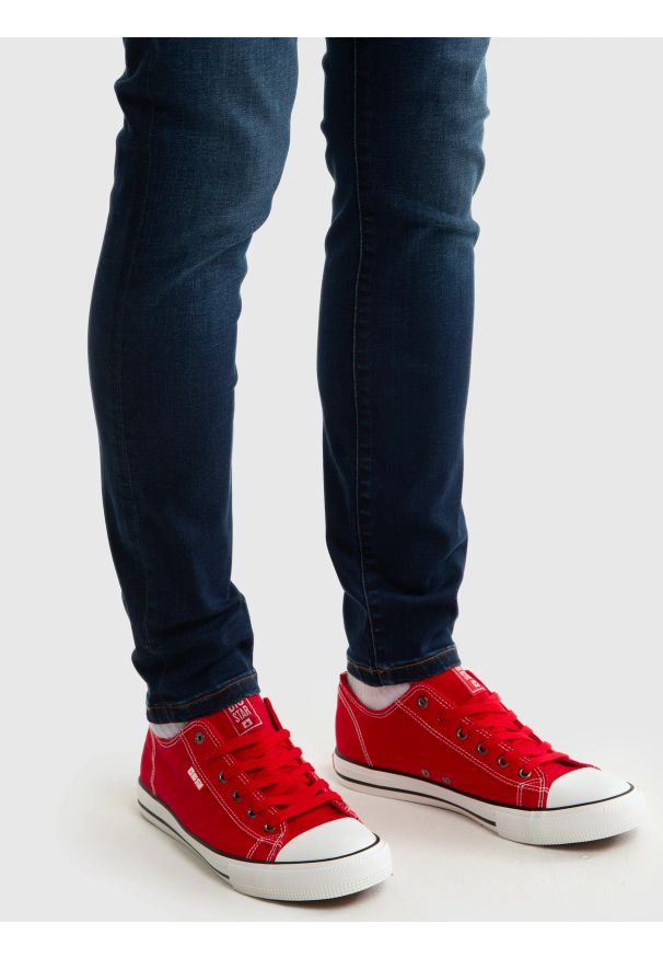 Big-Star - Trampki męskie niskie czerwone JJ174609 603. Kolor: czerwony. Materiał: jeans, skóra. Styl: sportowy, klasyczny