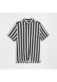 Reserved - Koszula w paski - Czarny. Kolor: czarny. Wzór: paski #1