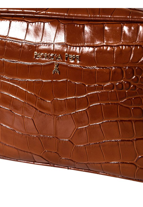 Patrizia Pepe Torebka | 8B0086/L030 | Kobieta | Brązowy. Kolor: brązowy. Materiał: skórzane. Styl: elegancki, casual. Rodzaj torebki: przez ramię