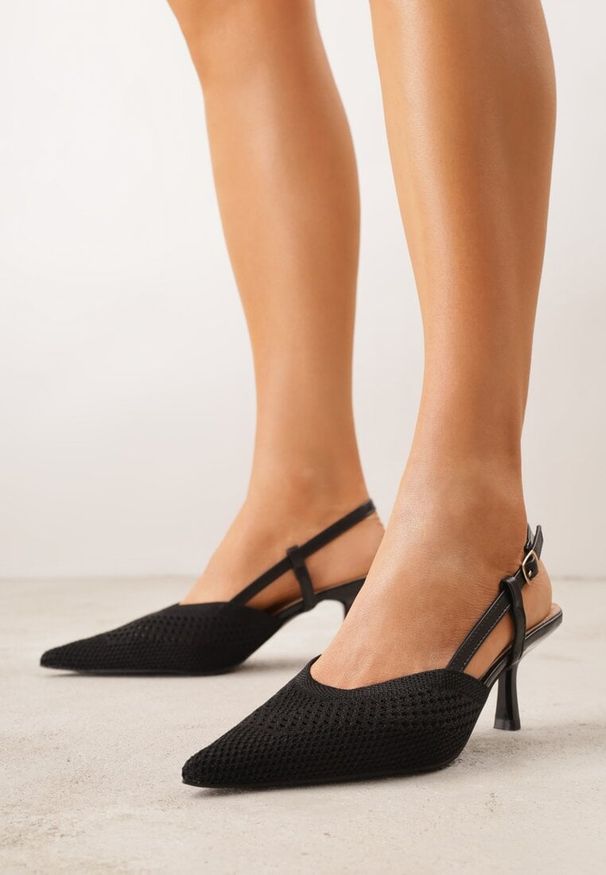 Renee - Czarne Ażurowe Sandały na Szpilce Slingback Erilise. Zapięcie: sprzączka. Kolor: czarny. Wzór: ażurowy. Obcas: na szpilce. Styl: elegancki