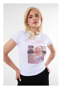 Guess T-Shirt W6BI51 K6658 Biały Regular Fit. Kolor: biały. Materiał: bawełna #3
