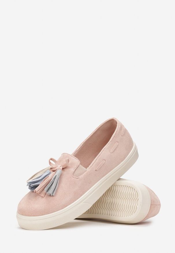 Born2be - Różowe Półbuty na Grubej Podeszwie z Chwostami Fatuma. Okazja: na co dzień. Kolor: różowy. Styl: casual, elegancki