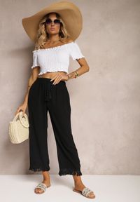 Renee - Czarne Szerokie Spodnie High Waist z Gumką w Pasie Jolfea. Okazja: na co dzień. Stan: podwyższony. Kolor: czarny. Materiał: tkanina. Styl: casual, elegancki