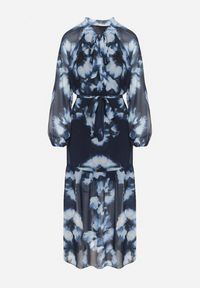 Born2be - Granatowa Pudełkowa Sukienka w Kwiaty z Paskiem Nifle. Okazja: na co dzień. Kolor: niebieski. Materiał: skóra. Wzór: kwiaty. Styl: elegancki, casual