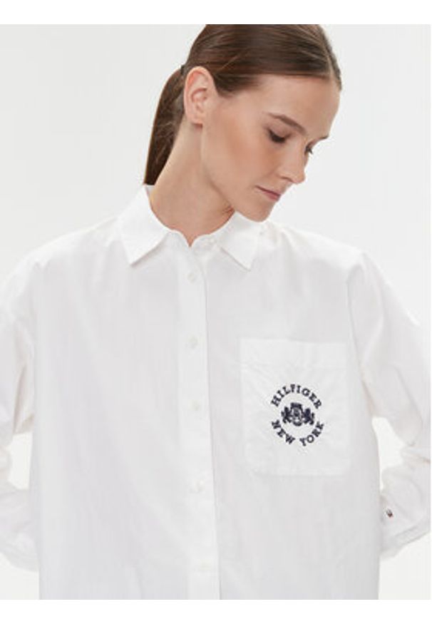 TOMMY HILFIGER - Tommy Hilfiger Koszula Varsity WW0WW39682 Biały Oversize. Kolor: biały. Materiał: bawełna