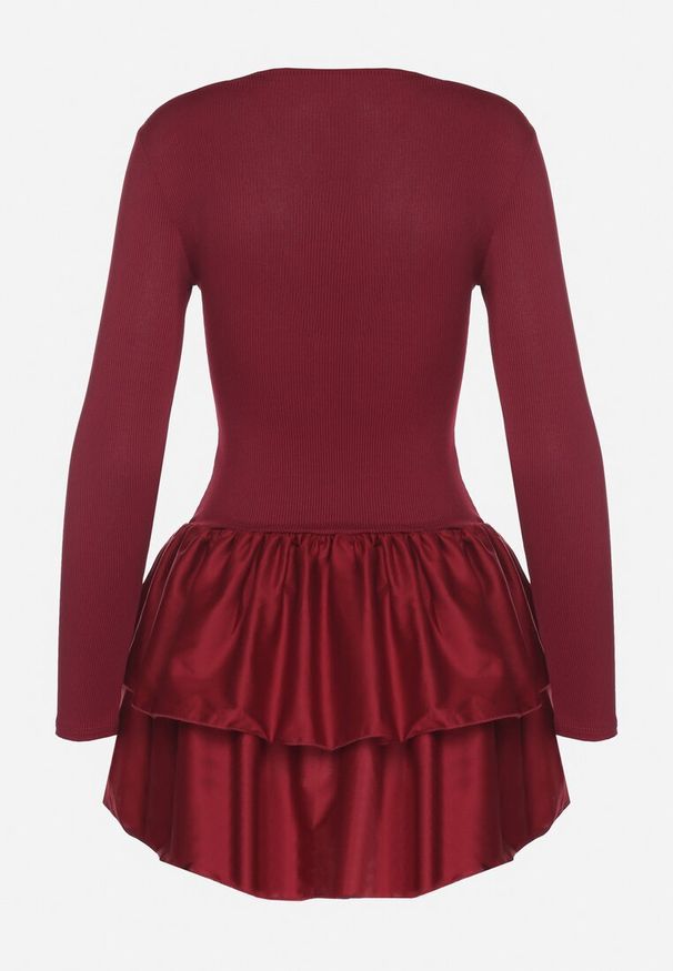 Born2be - Bordowa Rozkloszowana Sukienka z Długim Rękawem i Falbanką Reonaria. Okazja: na co dzień. Kolor: czerwony. Długość rękawa: długi rękaw. Styl: casual, elegancki
