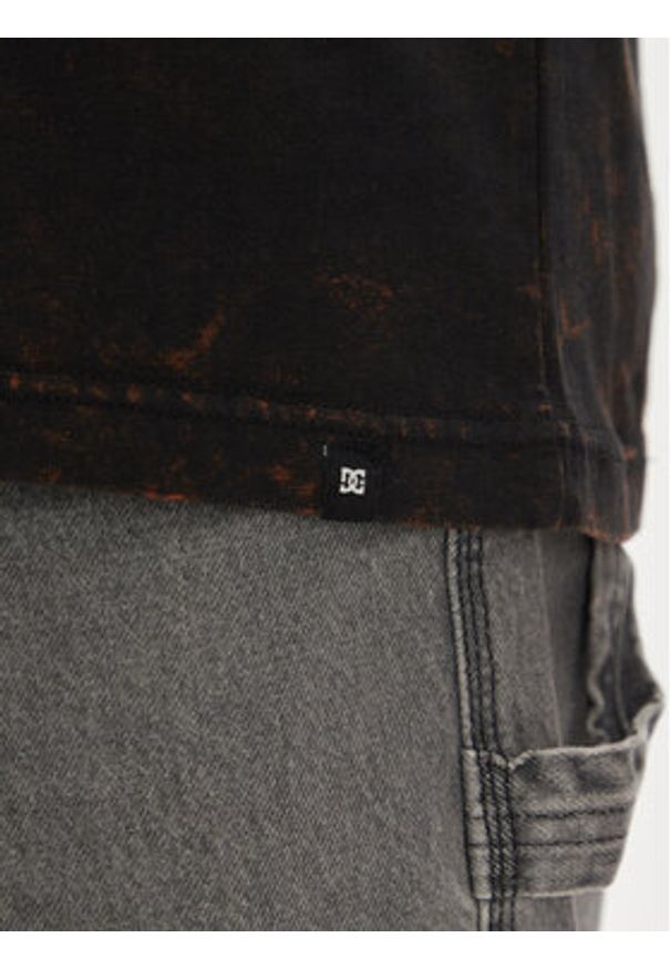 DC T-Shirt ADYZT05450 Czarny Heritage Fit. Kolor: czarny. Materiał: bawełna