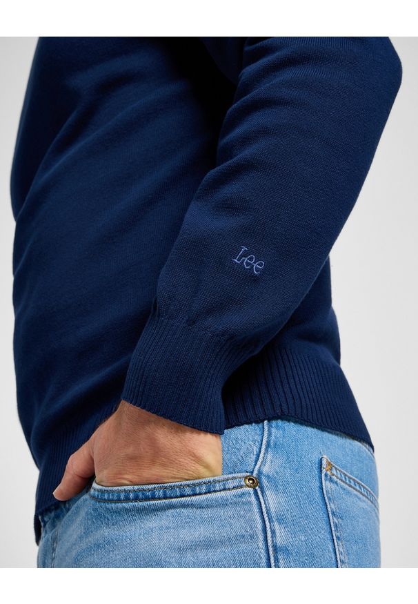 Lee - MESKI SWETER LEE CLEAN RAGLAN SWEATER TRUE NAVY 112355671. Długość rękawa: raglanowy rękaw